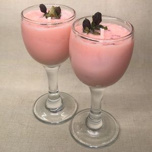 Handmade soy candle double pink champagne rain scent